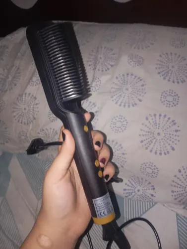 Escova alisadora nova Bivolt 5 em 1- alisa, hidrata, modela e alinha