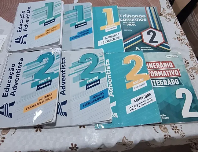 Livros 2 ano E Medio Adventista usado em bom estado