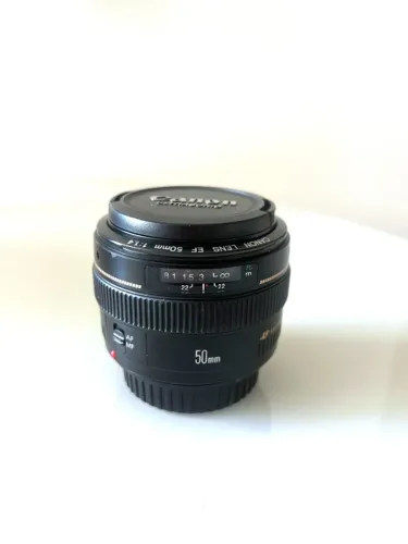 Lente Canon EF 50mm f/1.4 USM com Autofoco