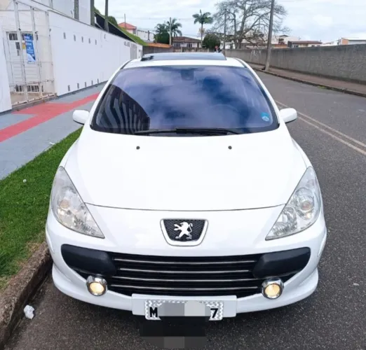 Peugeot 307 Presence 2.0 Flex 16V 5P Aut. 2011