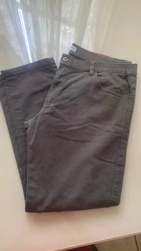 CALÇA JEANS CINZA TAMANHO 48 - PONTA DE ESTOQUE - OPORTUNIDADE !!!