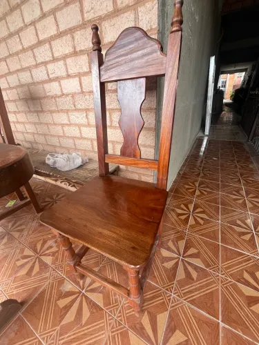 Mesa c/ 8 cadeiras Mogno
