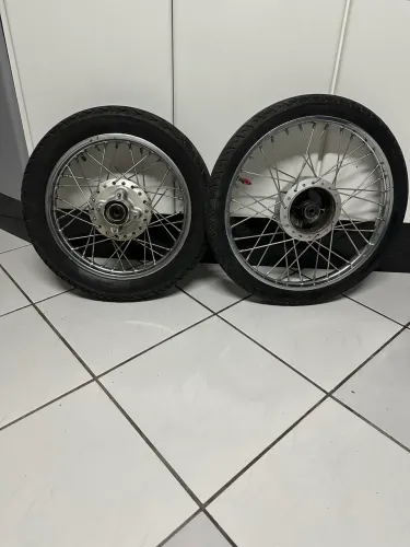 Roda original da Honda pop