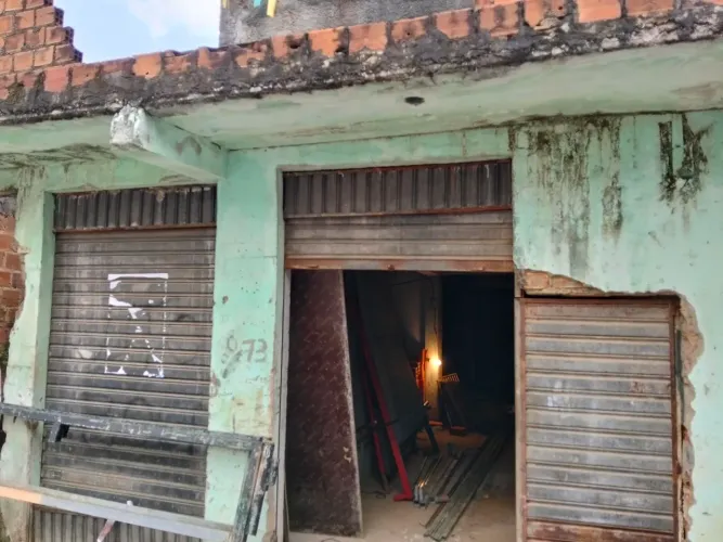 Vende-se galpão