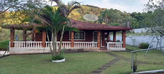 Chácara de luxo à venda em Itapeva-MG, Bairro das Areias: 4 quartos, 2 suítes, 2 salas, 3
