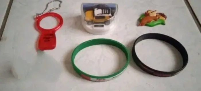 Souvenires lembrancinhas miniaturas etc Disney, olimpíadas, ntt etc