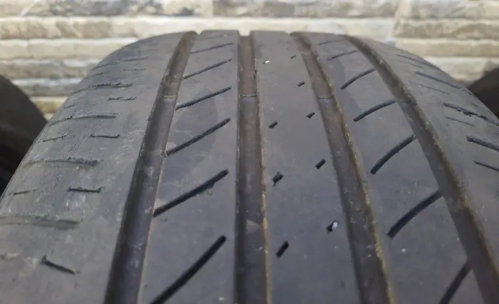 Pneu Turanza Bridgestone 215x50x17