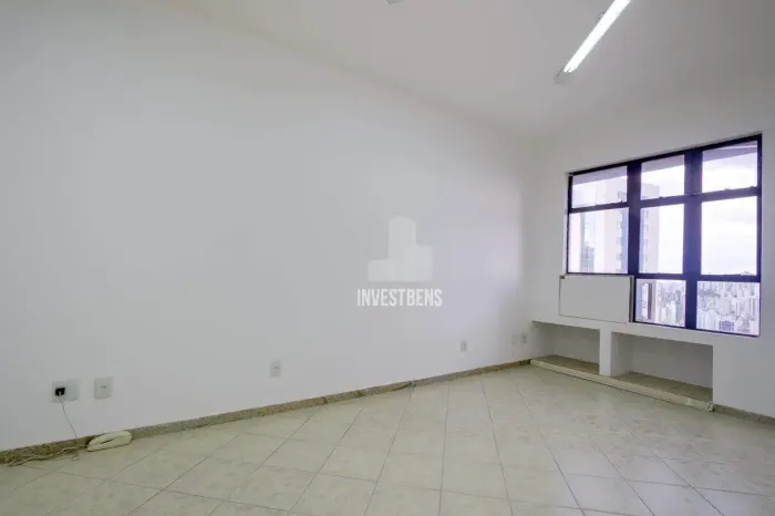 Sala para locação com vaga de garagem na Avenida Raja Gabaglia