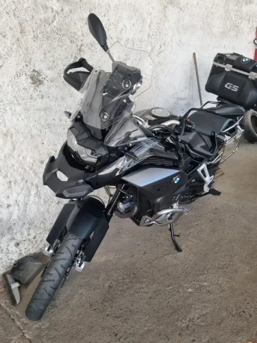 MOTO GS 850 ADVENTURE