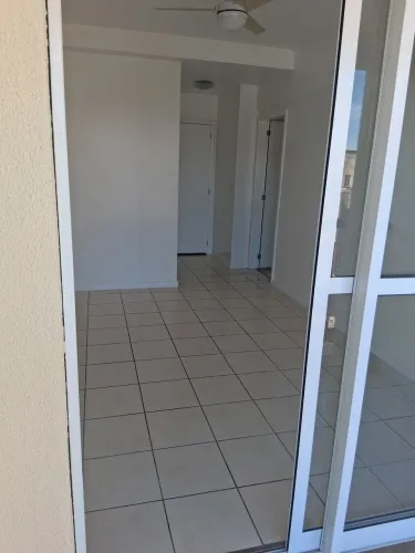 Vendo apto no Splendore terceiro andar de frente para a rua.perto da faculdade de medicina