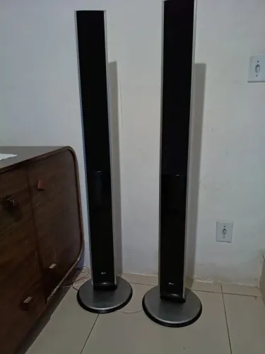 Caixas de som Torre