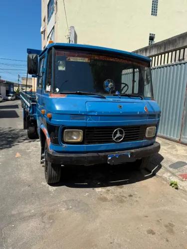 Mercedes-Benz 708E