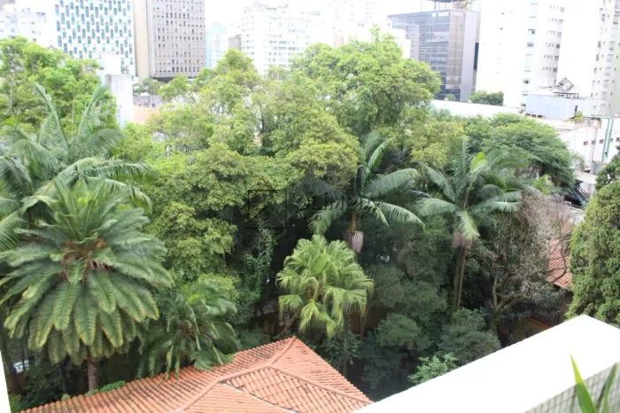 Aluguel Apartamento 3 Dormitórios - 158 m² Bela Vista