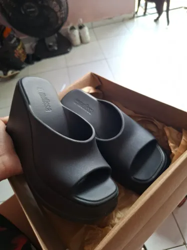 Melissa n35