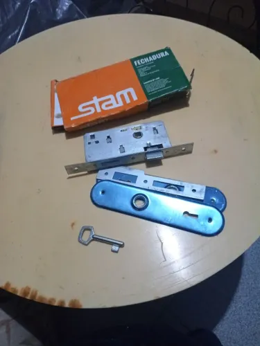 Fechadura stam