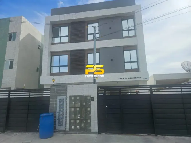 Cobertura Duplex para Locação Bancários (Três Ruas) REF: CO0023