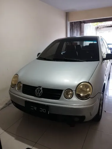 Volkswagen Polo Sedan 1.6 MI 101cv 8V 4P 2005