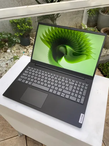 Notebook Lenovo i5 11TH, 8GB RAM, 256GB SSD, Intel Íris XE, Full HD 