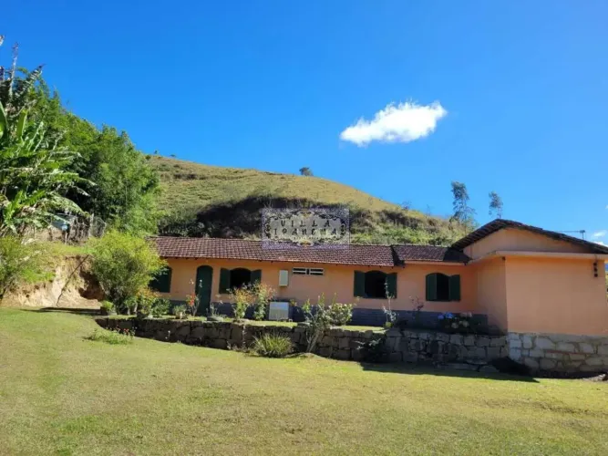 VENDO UM EXCELENTE SÍTIO DE 1.238.400 m², NA ESTRADA DA EMBRATEL, VERA CRUZ, MIGUEL PEREIR