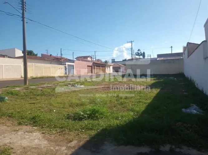 Terreno Padrão em São Carlos