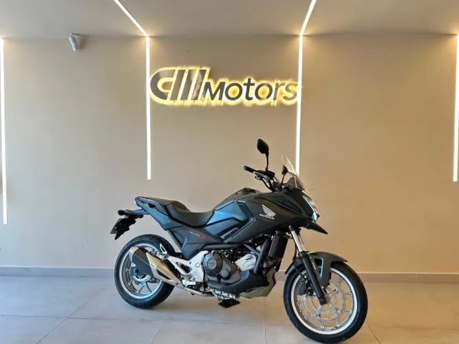 HONDA NC 750 X 2021. APENAS 21 MIL KM RODADOS !