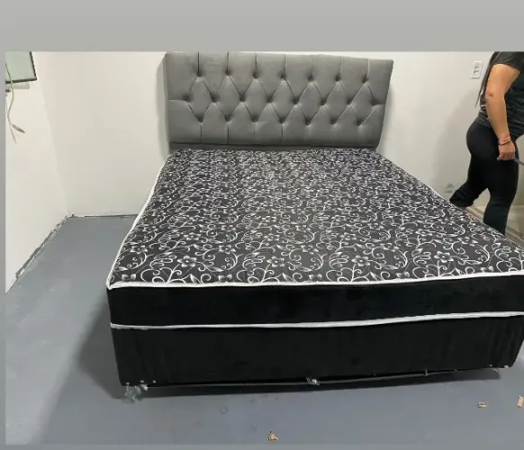 Cama QUEEN. Top