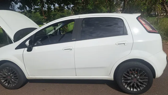 Fiat Punto Essence 1.6 Flex 16V 5P 2013