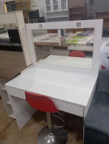 Penteadeira nova em oferta essa semana 