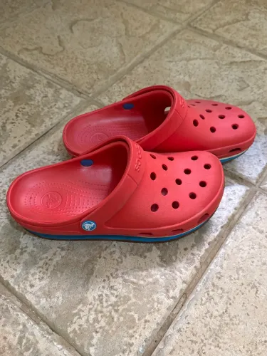 Crocs 
