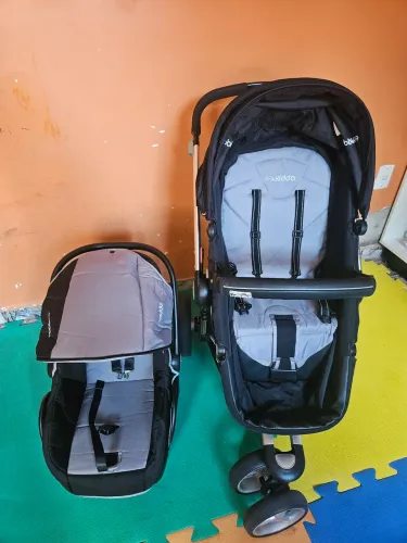 Carrinho de bebê kiddo compass II
