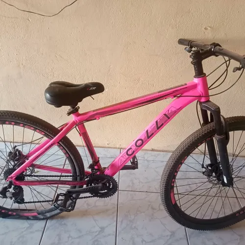 Bicicleta aro 29 em perfeito Estado ótima pro dia dia
