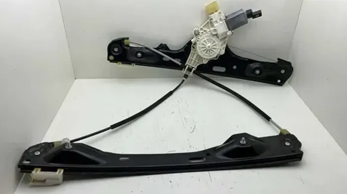 Maquina Do Vidro Elétrico Dianteiro Esquerdo Bmw X1 2014