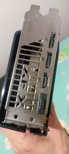 Rx 7600 8gb xfx 3 fans semi nova
