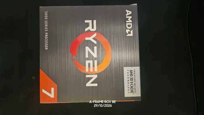 Processador AMD Ryzen 7 5700X3D AM4 - Impecável / Pouco Uso