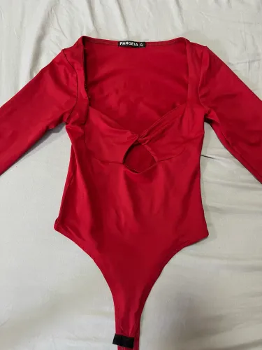 Cropped Vermelho Pangeia