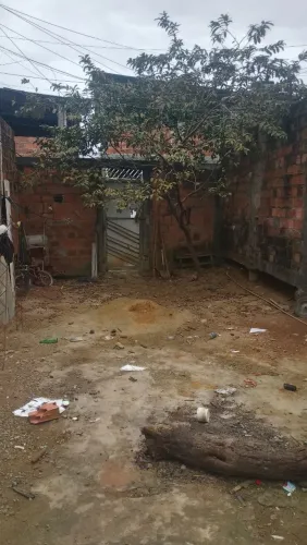 Vende terreno