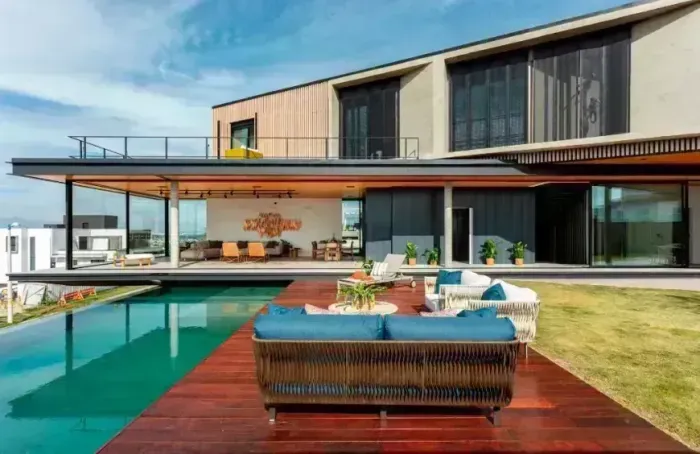 Imóvel para venda possui 819 m² com 5 quartos Reserva do Paratehy Urbanova São José dos