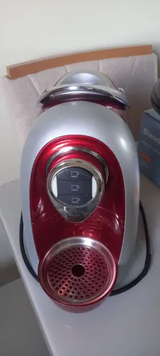 Cafeteira semi nova 