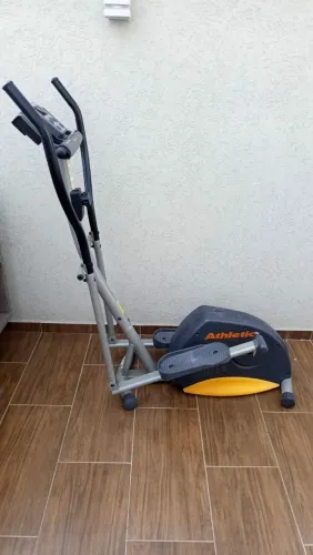 Eliptico Athletic Advanced 330E - Usado, em ótimo estado