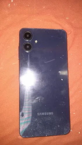 Vendo celular A06 novinho