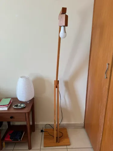 luminária modernista