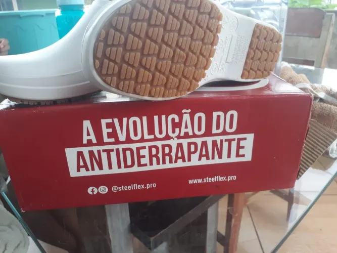 Sapato ocupacional branco