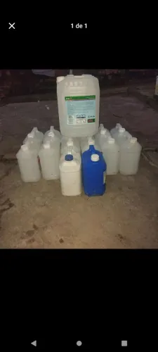 Baldes pra gasolina 