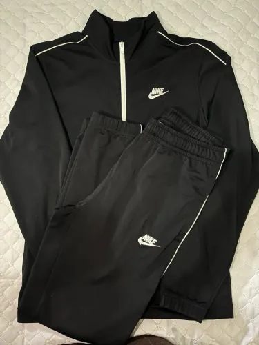 Conjunto Nike Tracksuit 2019 raro