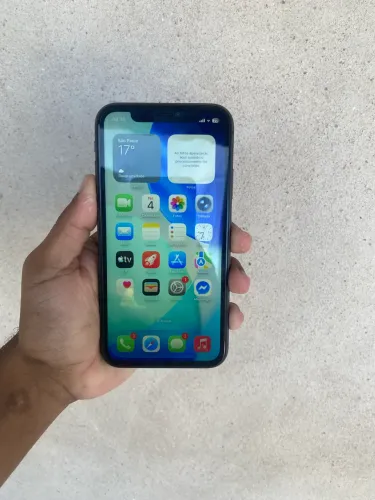 iPhone 11