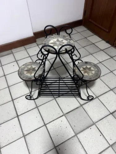 LINDO APOIO PARA PLANTAS 