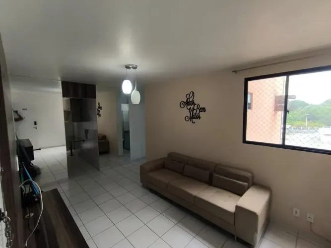 Apartamento para venda possui 63 metros quadrados com 3 quartos em Serraria - Maceió - AL