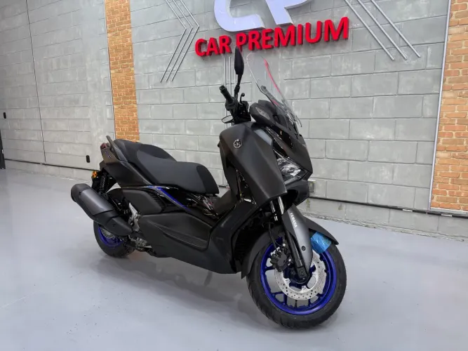 Yamaha Xmax 300 connected abs 2026
