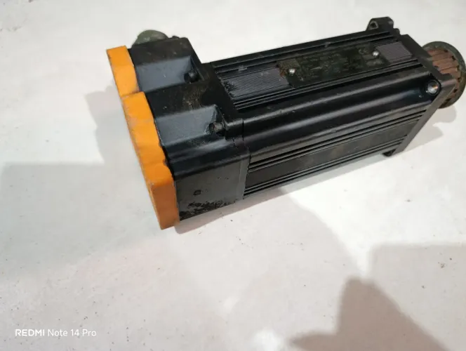 Servo Motor WEG SWA-402-2.6-30