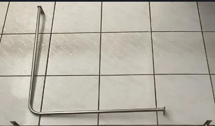 Provador de canto em aço inox 90x90